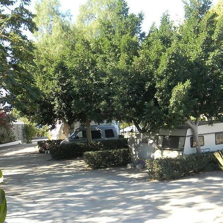 Camping Tropical Almuñécar מראה חיצוני תמונה